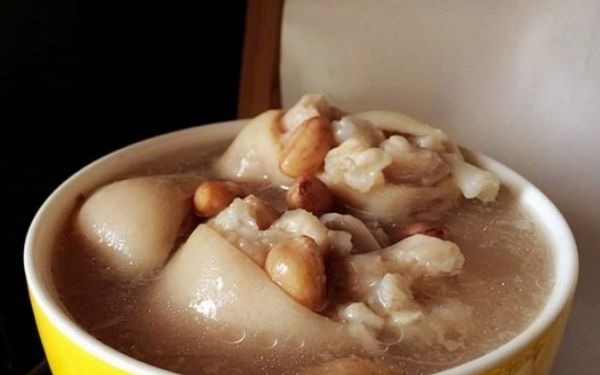 花生猪脚汤怎么做好吃?花生猪脚汤的简单做法-图3 花生猪脚汤怎么做好吃?花生猪脚汤的简单做法-图3