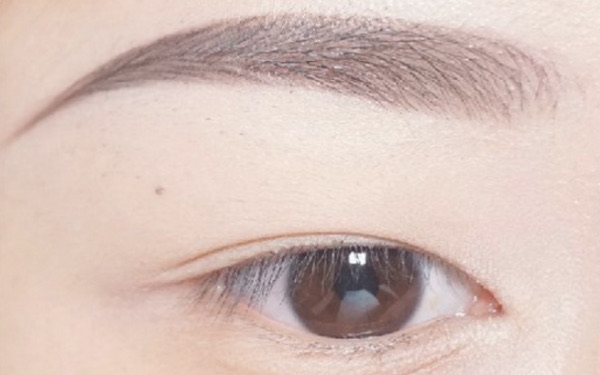 柳叶眉怎么画?柳叶眉的画法-图4 柳叶眉怎么画?柳叶眉的画法-图4