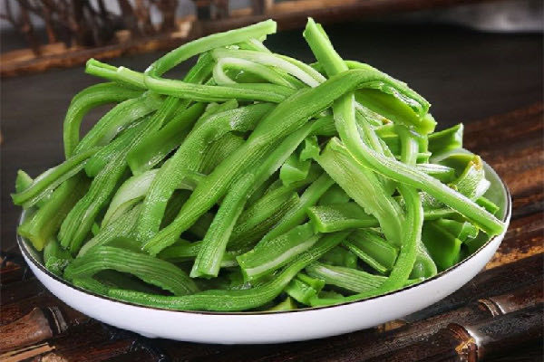 贡菜是什么样子的?贡菜是不是莴笋-图2 贡菜是什么样子的?贡菜是不是莴笋-图2