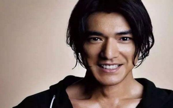 男生长发发型有哪些?男生留长发有几种发型-图5 男生长发发型有哪些?男生留长发有几种发型-图5