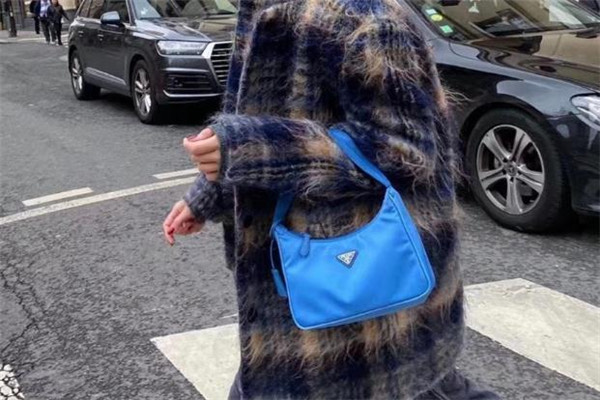 hobo包是什么意思?hobo包是什么牌子-图3 hobo包是什么意思?hobo包是什么牌子-图3