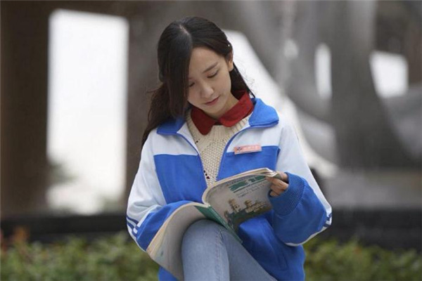 高中女生留什么发型好看?高中女生适合留什么发型-图3 高中女生留什么发型好看?高中女生适合留什么发型-图3