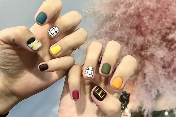 指甲短小美甲好看图片?短小指甲美甲图片-图2 指甲短小美甲好看图片?短小指甲美甲图片-图2