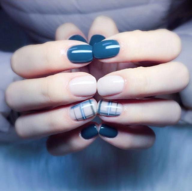 指甲短小美甲好看图片?短小指甲美甲图片-图18 指甲短小美甲好看图片?短小指甲美甲图片-图18