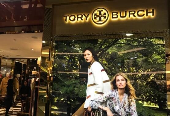 tb是什么牌子的衣服包包,有3个品牌缩写都是tb(都是高档次品牌)-图2 tb是什么牌子的衣服包包,有3个品牌缩写都是tb(都是高档次品牌)-图2