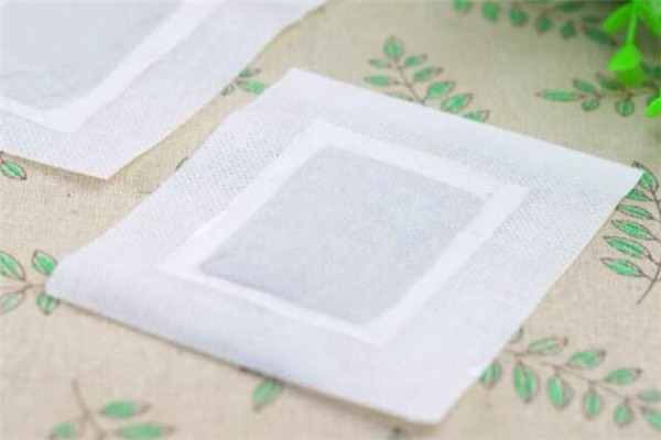 贴足贴脚底为什么出油?足贴排出来的油是什么-图2 贴足贴脚底为什么出油?足贴排出来的油是什么-图2