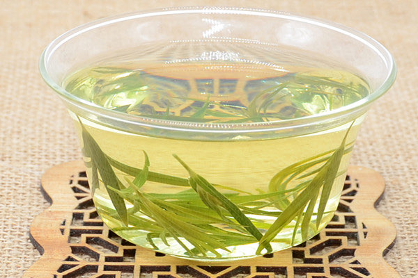 竹叶青茶什么人不能喝?竹叶青茶能长期喝吗-图2 竹叶青茶什么人不能喝?竹叶青茶能长期喝吗-图2