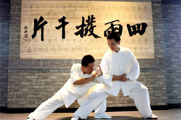 八段锦是什么?八段锦是太极的一种吗-图1 八段锦是什么?八段锦是太极的一种吗-图1