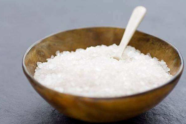 吃海盐好还是食用盐好?海盐和食用盐的区别-图1 吃海盐好还是食用盐好?海盐和食用盐的区别-图1