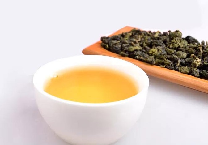 乌龙茶适合什么季节喝?乌龙茶哪些人不能喝-图2 乌龙茶适合什么季节喝?乌龙茶哪些人不能喝-图2