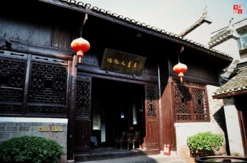 凤凰古城哪些景点好玩?凤凰古城值得去的景点-图2 凤凰古城哪些景点好玩?凤凰古城值得去的景点-图2