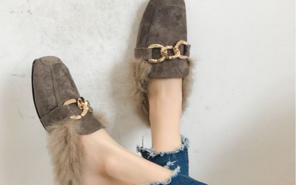 冬天豆豆鞋配什么袜子?豆豆鞋冬季怎么搭配-图1 冬天豆豆鞋配什么袜子?豆豆鞋冬季怎么搭配-图1