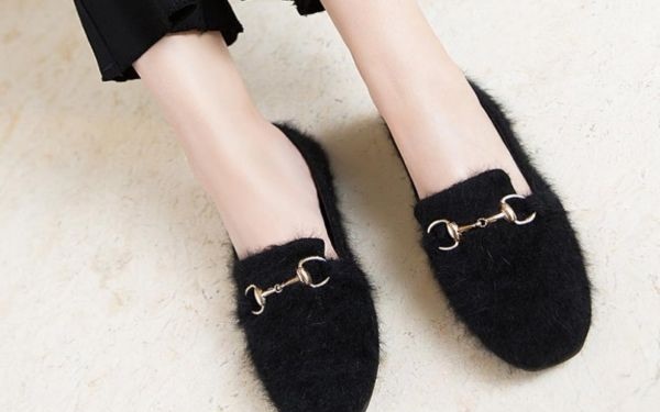 冬天豆豆鞋配什么袜子?豆豆鞋冬季怎么搭配-图2 冬天豆豆鞋配什么袜子?豆豆鞋冬季怎么搭配-图2