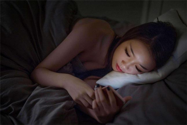 经常熬夜可以瘦身吗?熬夜吃什么补身体-图2 经常熬夜可以瘦身吗?熬夜吃什么补身体-图2