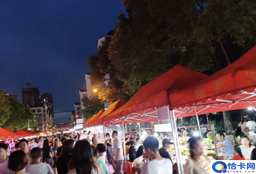 长沙最大的地摊夜市?长沙这几条夜宵街是有多火?-图1 长沙最大的地摊夜市?长沙这几条夜宵街是有多火?-图1