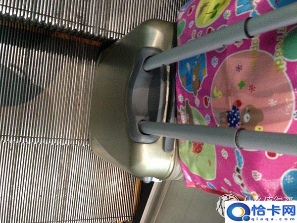 delsey大使拉杆箱怎么样?delsey20寸拉杆箱 使用心得-图1 delsey大使拉杆箱怎么样?delsey20寸拉杆箱 使用心得-图1