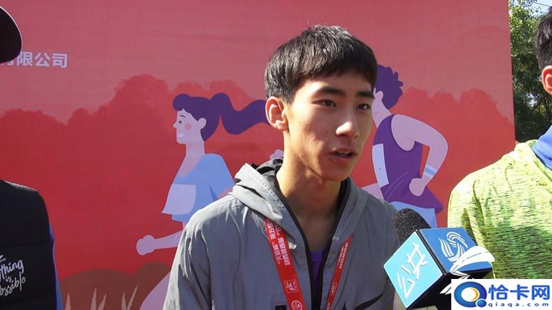 半程马拉松多少公里多少时间?这位16岁少年用时76分钟-图4 半程马拉松多少公里多少时间?这位16岁少年用时76分钟-图4