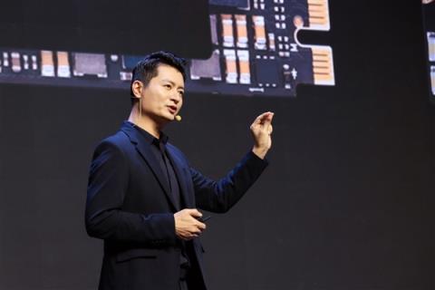 399元起 堪比指甲盖！佰维发布最小的国产miniSSD硬盘：只比TF卡大一点(图6)