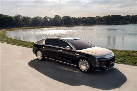消息称鸿蒙智行单周大定超1.5万！百万豪车尊界S800又卖700台(图1)