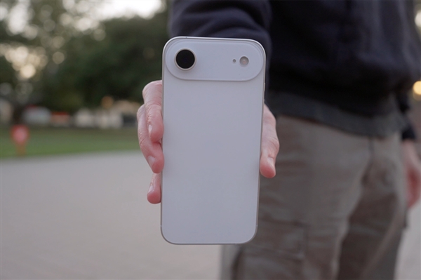 联通eSIM官方账号上线：iPhone 17系列eSIM稳了