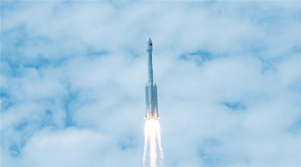 长征七号改运载火箭点火起飞：成功发射遥感四十五号卫星-图2