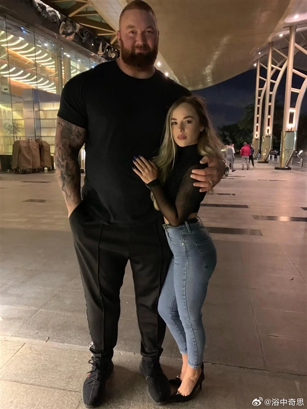 510公斤！《权力的游戏》魔山扮演者再创硬拉世界纪录