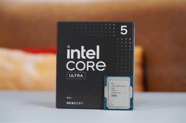 真正的千元神U！酷睿Ultra5 230F全面KO锐龙59600X：能效领先超40％ 游戏性能还更强