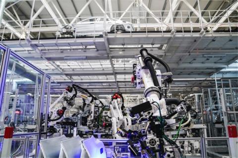 小米第四款新车曝光：全新增程SUV！2026年见(图6)