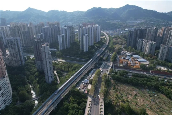 重庆铁路桥惊现第五层!不愧是魔幻8D城市-图6 重庆铁路桥惊现第五层!不愧是魔幻8D城市-图6