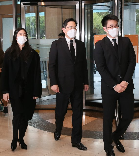 三星李在镕长子李智昊入伍海军:已放弃美国国籍-图1 三星李在镕长子李智昊入伍海军:已放弃美国国籍-图1