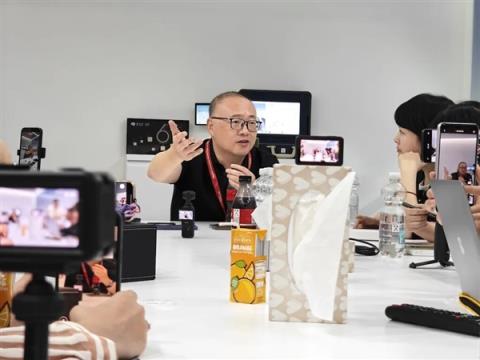 慕尼黑车展众生相：老中和老德 互相知根知底又客客气气(图9)