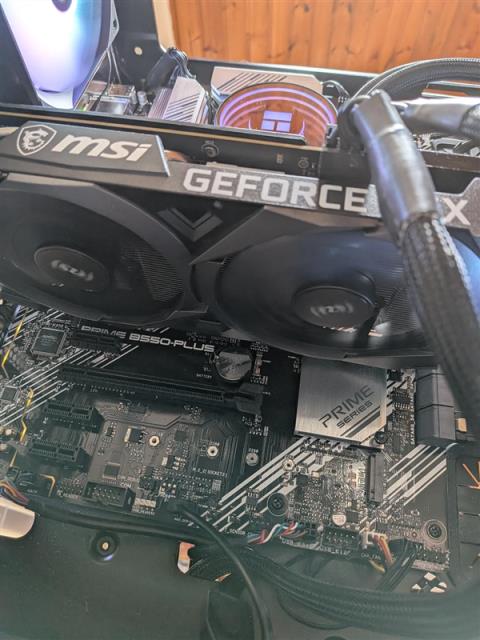 捡大漏！不到百元买下RTX306012GB：还能正常用(图3)