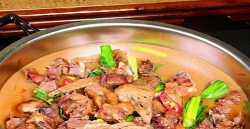 正宗清远味焖乌鬃鹅的做法是什么？如何在家做出地道的清远乌鬃鹅？