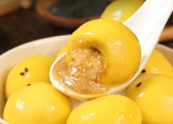 正月十五闹元宵一桃胶汤圆怎么做？有哪些特别的制作技巧？