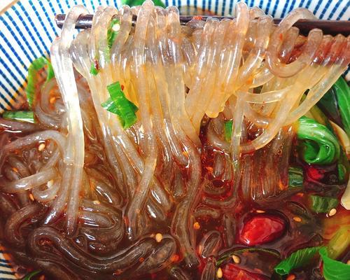 正宗川味酸辣粉怎么做？详细步骤和技巧是什么？