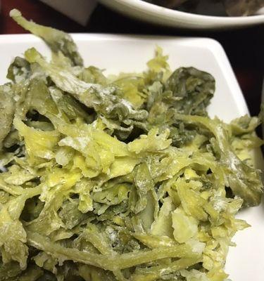 蒸芹菜叶的做法是什么？如何蒸制出鲜嫩的芹菜叶？