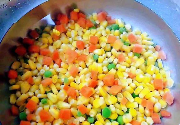 玉米红萝卜饺子怎么做？步骤和技巧有哪些？