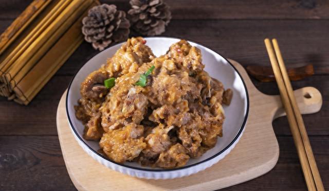 粉蒸排骨的做法：排骨粉蒸排骨