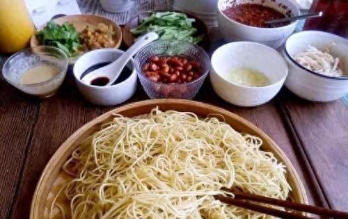 凉面的做法最正宗的做法：重庆凉粉凉面食谱