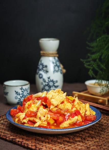 西红柿炒鸡蛋家常做法（西红柿炒鸡蛋家常菜制作）
