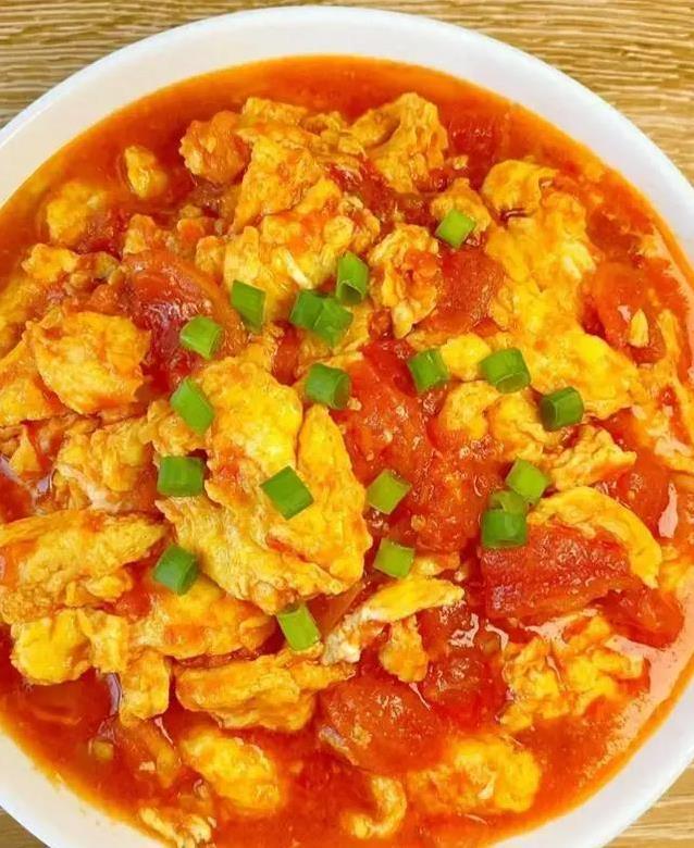 上了年纪腿脚无力？常吃5种家常菜，营养足味道好