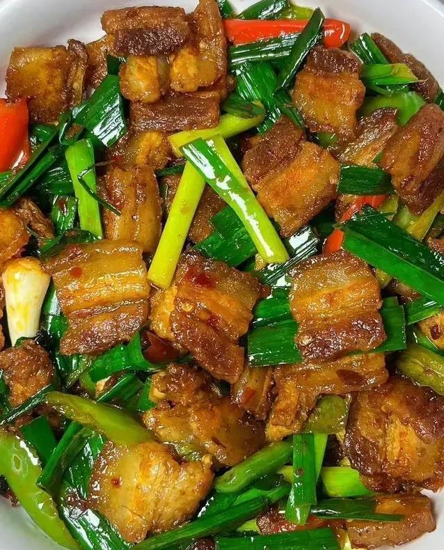 3道家常小炒端上桌，挑食的人都抢着吃，米饭不够咋办？