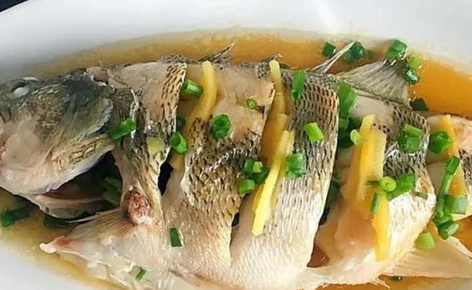 10分钟做出清蒸鱼，普通人也能媲美大厨？