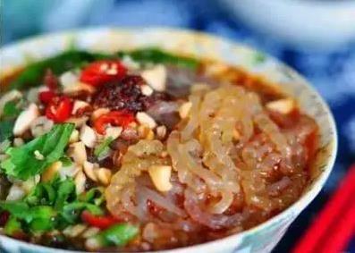 酸辣粉10分钟搞定，香到流口水，自己做比外卖强百倍！