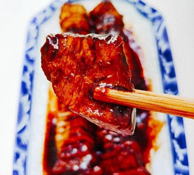 不用烤箱也能做叉烧，5分钟学会秘方，味道完胜饭店