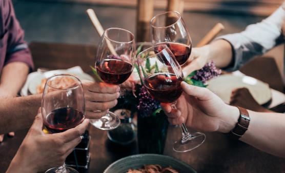 让你叱咤酒场的解酒技巧大全 各种蔬菜水果解酒妙方保你千杯不醉