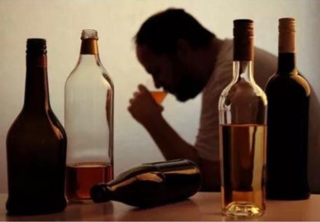 男人肝不好时的食补妙方有哪些？杜绝做比熬夜更伤肝的4件事