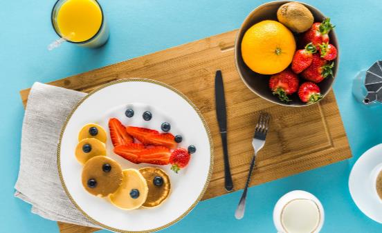 晚餐记住五个不，健康长寿不是梦！ 吃晚餐的七大禁忌要避免