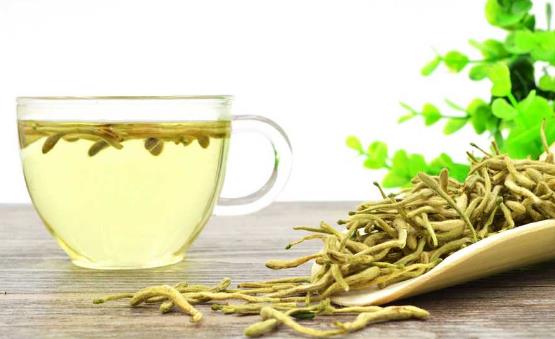 金银花茶的功效及作用有哪些，喝金银花茶的禁忌有哪些？