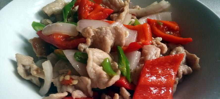 甜椒炒鸡杂怎么做？步骤和技巧有哪些？